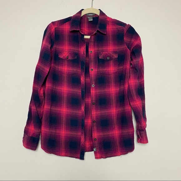 - Eddie Bauer Plaid Button down - Picture 9 of 12